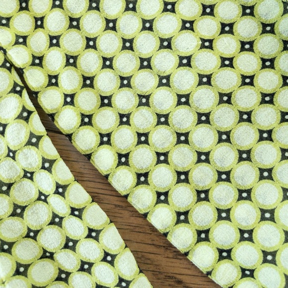 100% silk sheer yellow and black blouse with bow / tie scarf - Picture 7 of 7